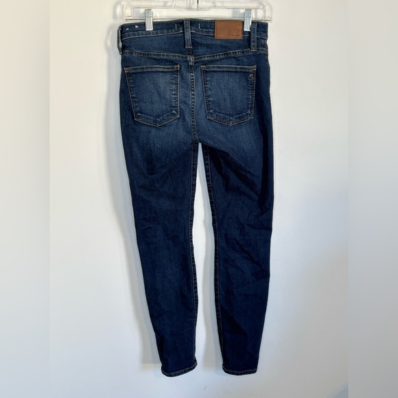 Madewell 9” High-Rise Skinny Dark Distressed Denim with 4 Buttons Size 26P - Picture 3 of 11